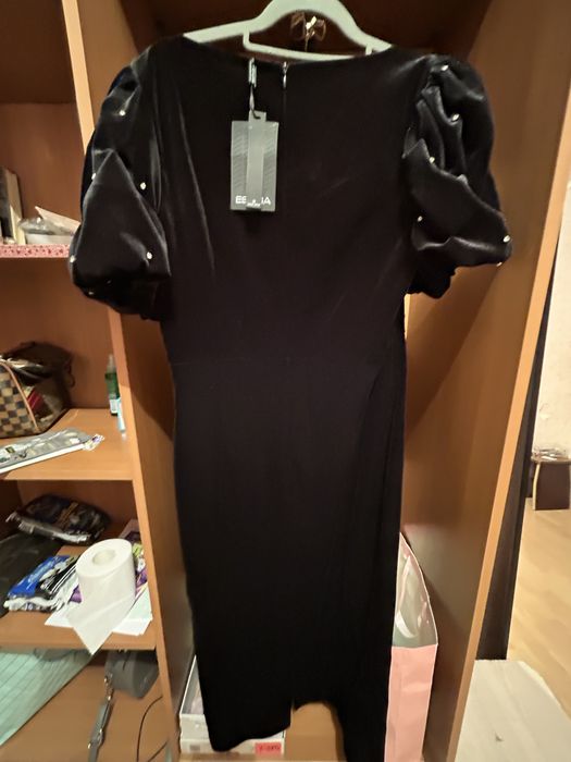 Продам новая платья