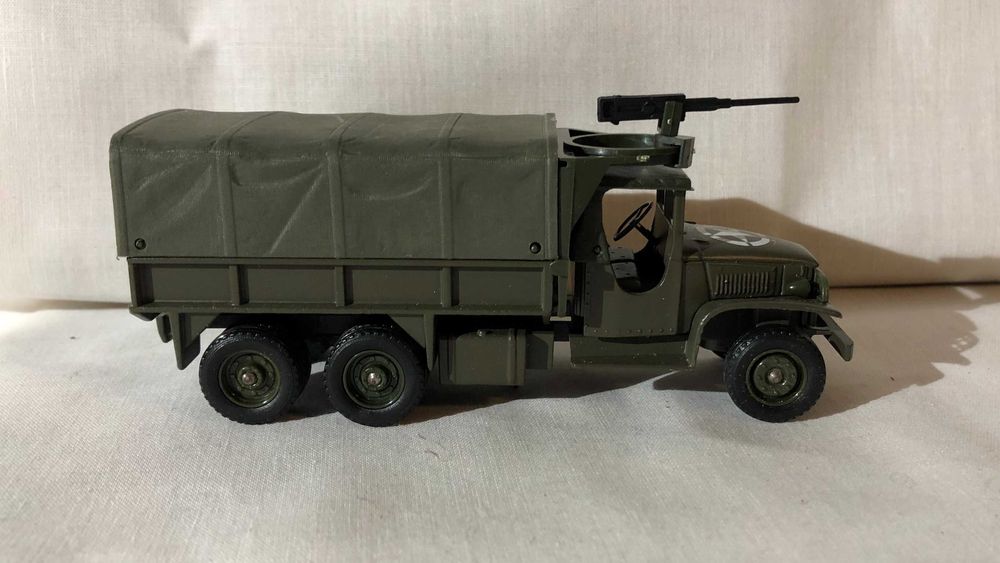 Macheta militara GMC 6x6 USA WW2 Solido metal 1 43 cu cutie