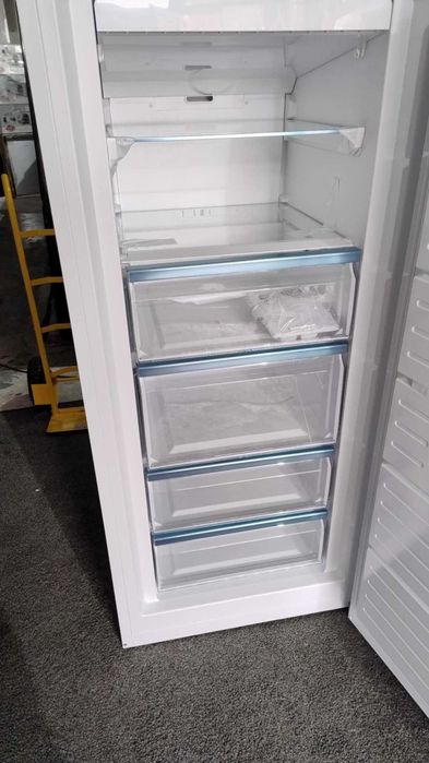 Нов Вертикален Фризер Siemens-Сименс iQ500 290 л BigBox No Frost