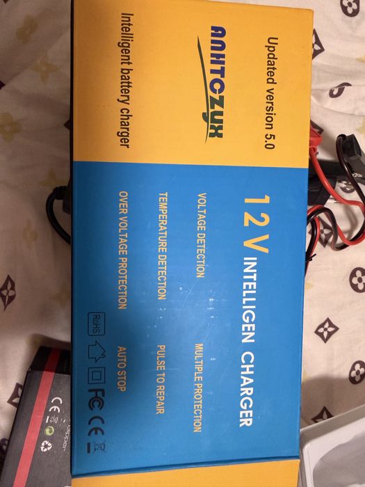 Зарядник для аккумулятора