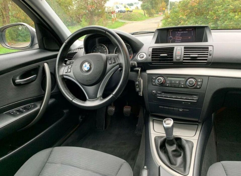 BMW 1 Series 2010 — imagine 4