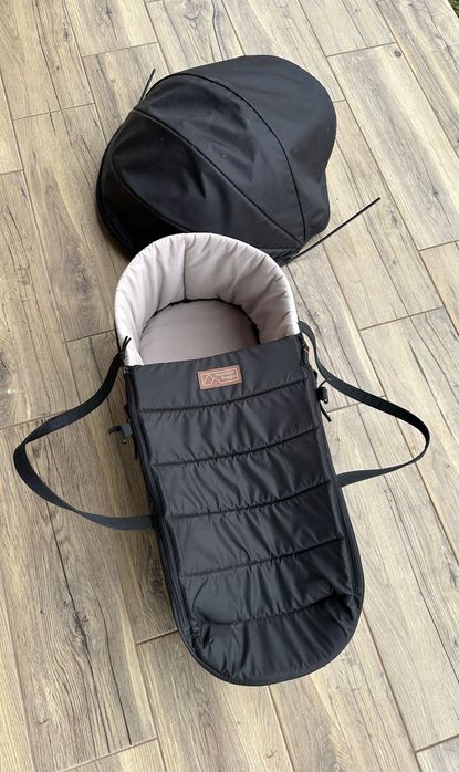 Кошче за новородено за количка Mountain buggy / Newborn cocoon