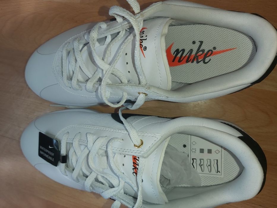 Маратонки Nike 38.5