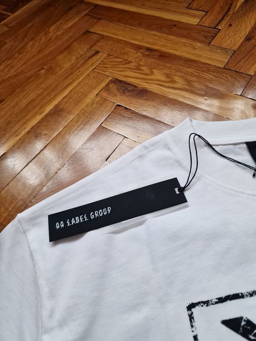 Страхотна мъжка тениска 44 LABEL GROUP  размер  S M L XL 2XL 
Най-висо