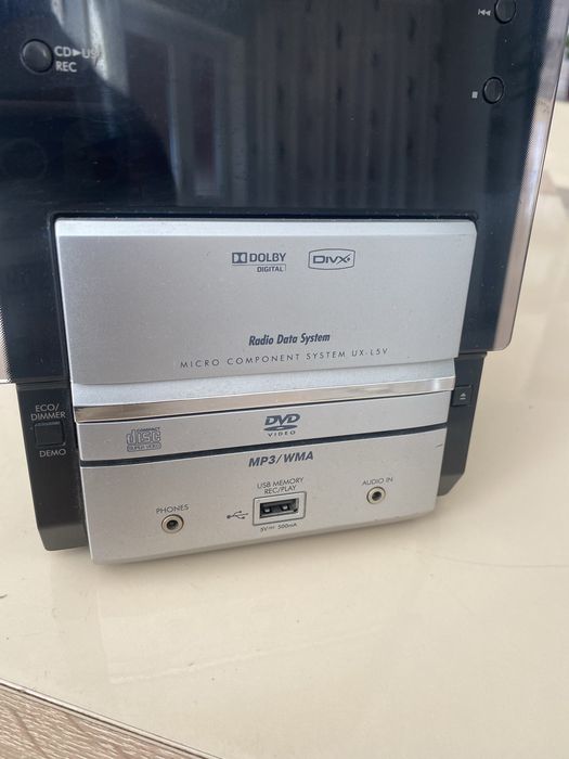 Mini combina JVC UC-L5V