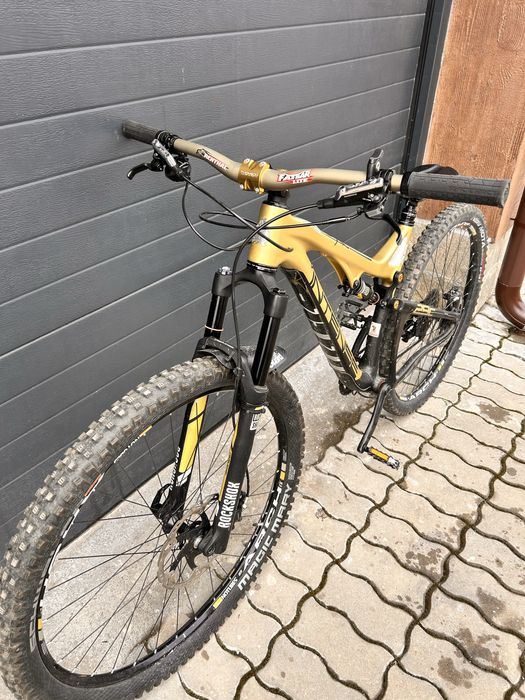 Велосипед мекица.Carbon Spider intense 29c