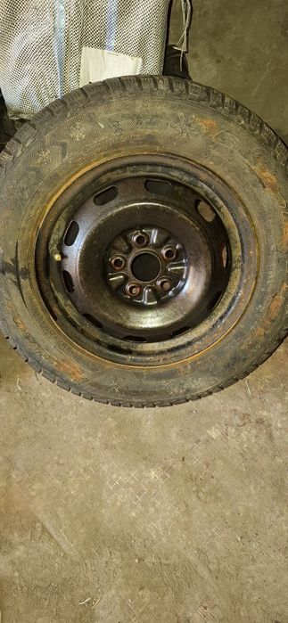 диск с резиной карина е