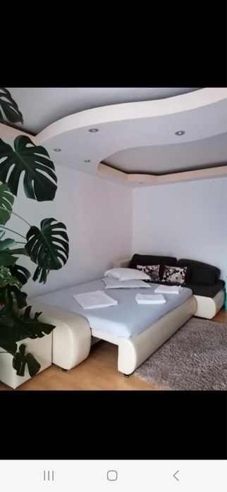 Chirie apartament central 3 camere  Curtea de Argeș