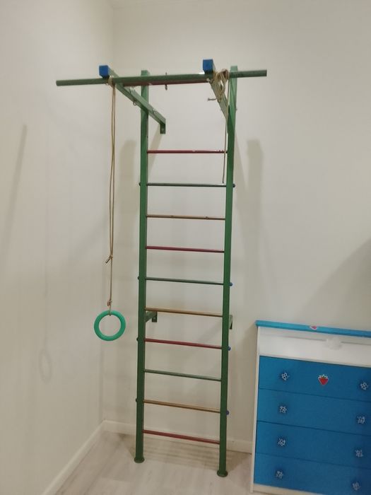 Продам мебель в детскую комнату