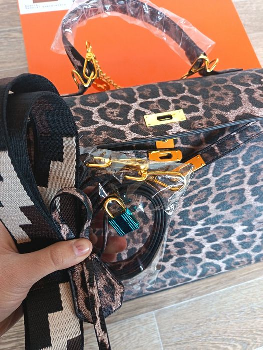 Sumka sotiladi Hermes Yangi