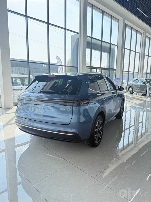 Geely EX5 EM-i gibrid nalichida muddatli tolov ga ham beriladi