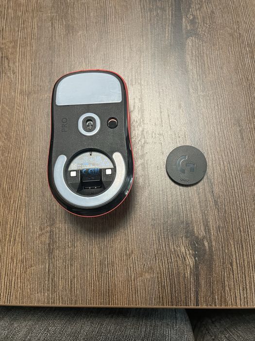 Продавам Logitech G PRO X superlight (red)