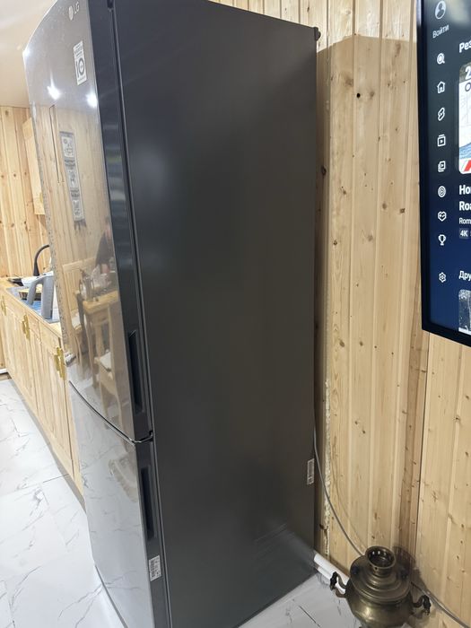 Продам холодильник LG
