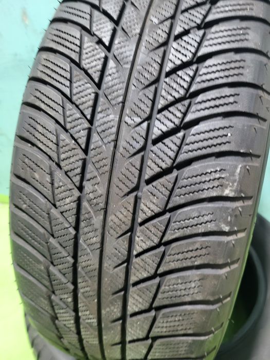 2 бр зимни 225/55/17 Bridgestone