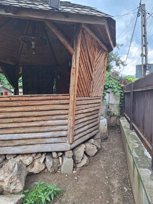 Foisor lemn cu sindrila