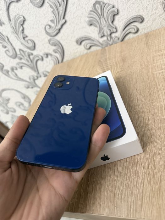 Продается Айфон 12