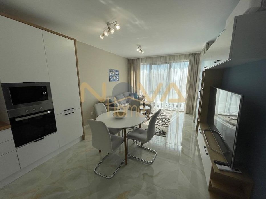 2-стаен в Варна, област-к.к. Св.Св. Константин и Елена площ 64 цена 1