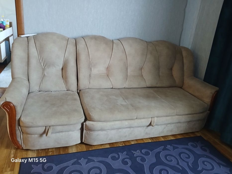 Продаётся диван хорошим состояние