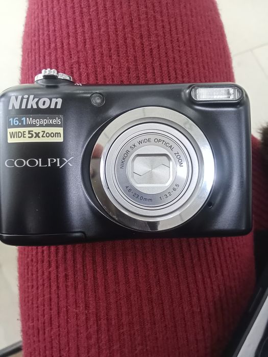 Nikon Coolpix A10.