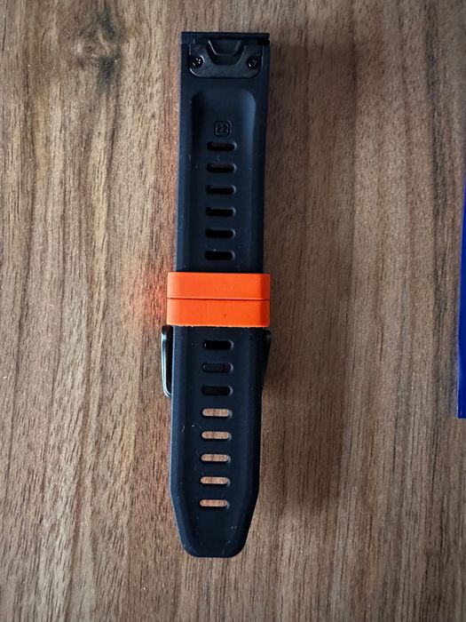 Продавам каишка за Garmin часовници 22мм
