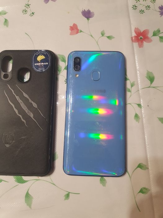 Samsung Galaxy  А 40   4/64гб