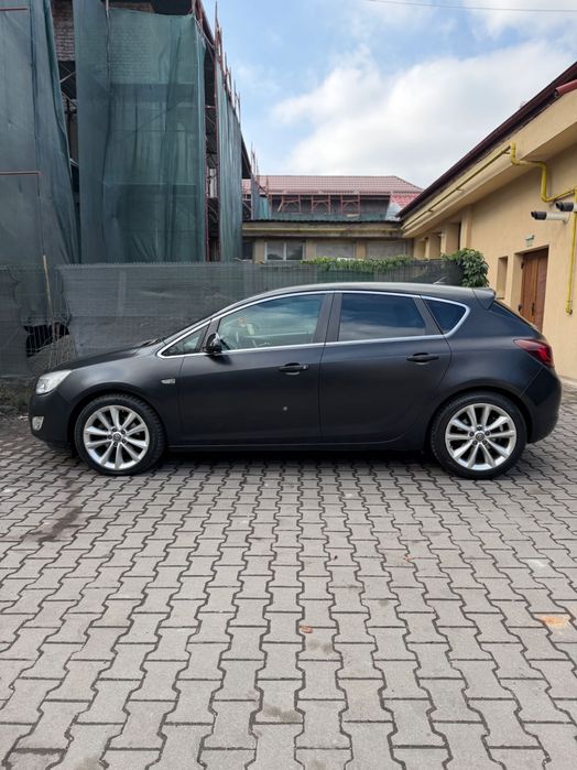 OPEL Astra 2011 — imagine 5