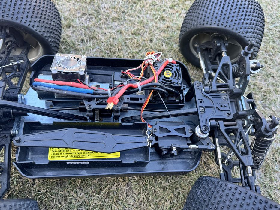 Радиоуправляемая модель HSP Advance 4WD RTR.