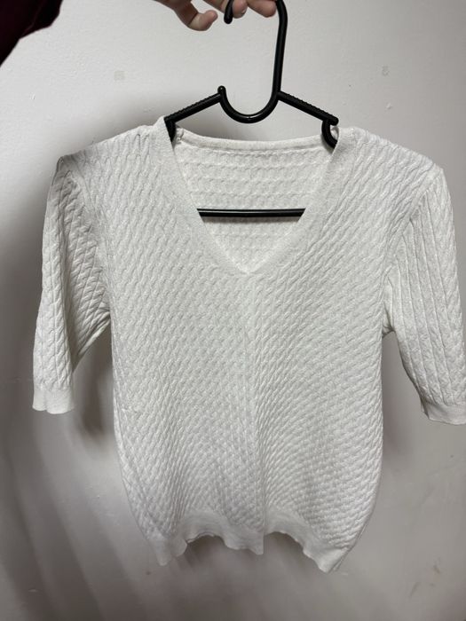 Белая футболка, продается срочно!!