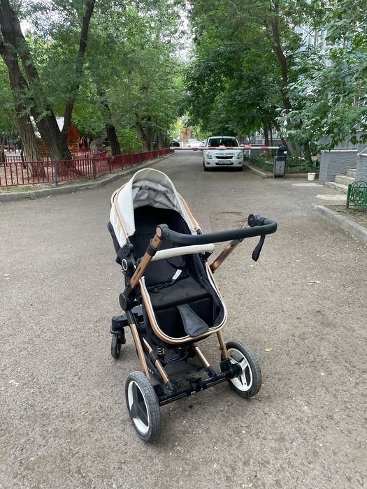 Продам коляску 3в1