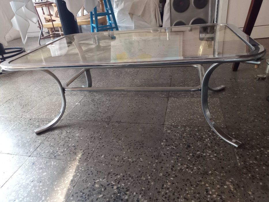 Холна масичка стъкло и метал