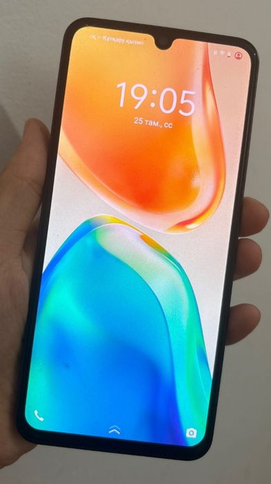 Продам смартфон марки vivo 25e