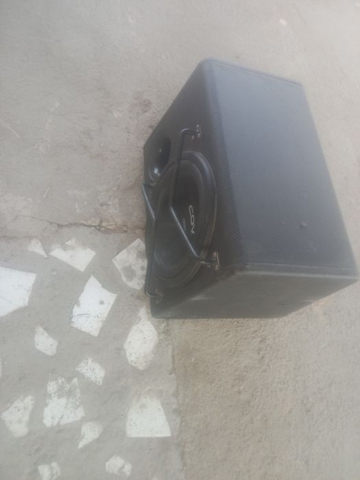 сабвуфер 1800 w        .