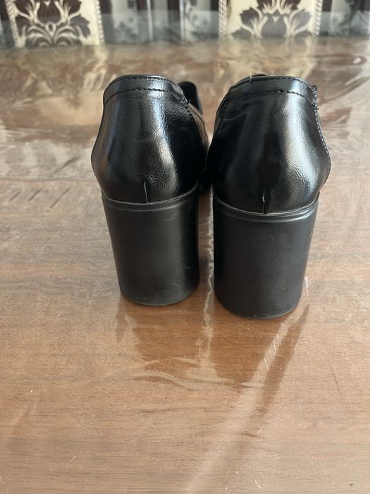 Туфли женские черные