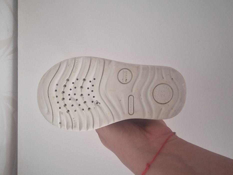 Pantofi Geox mărimea 21 (preț magazin 309 lei)
