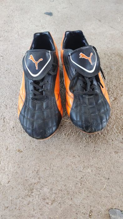 Продам футбольные Бутсы