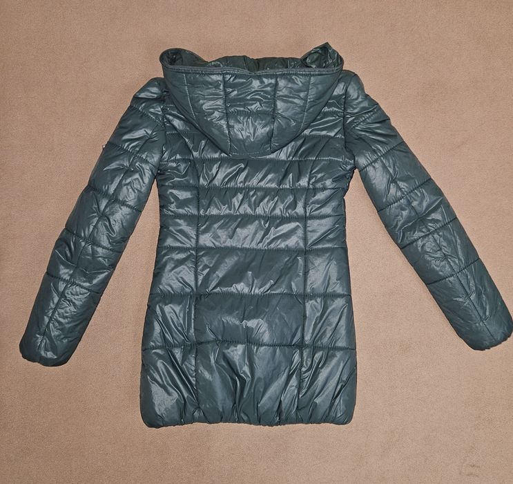 Тъмно зелено яке