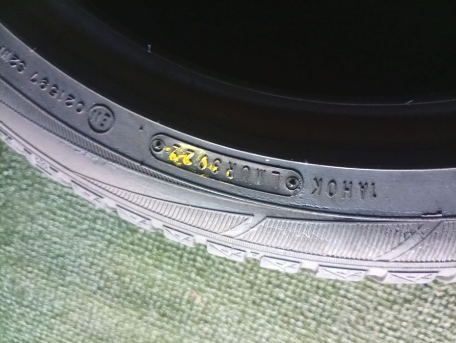 215 45 17 Falken m+s