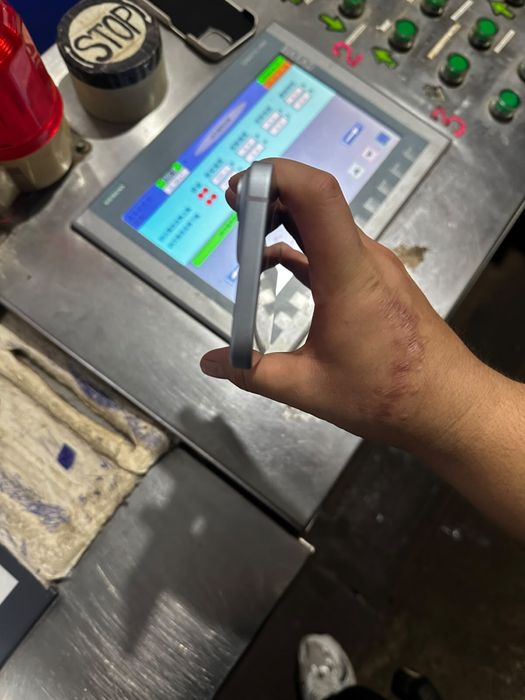 Iphone 15.В хорошем состояний есть торг