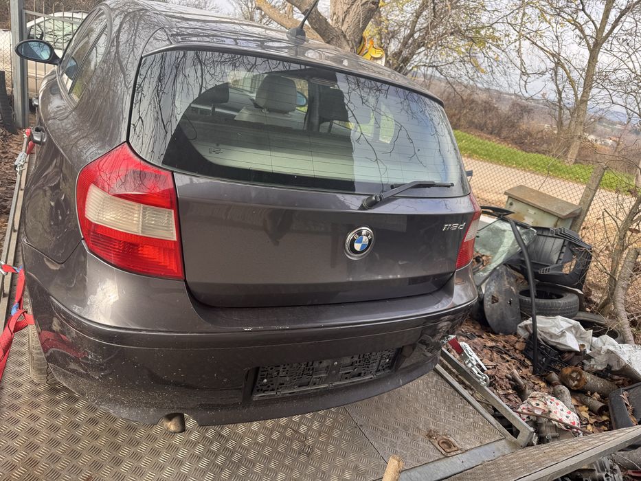 BMW E87 118d на  части