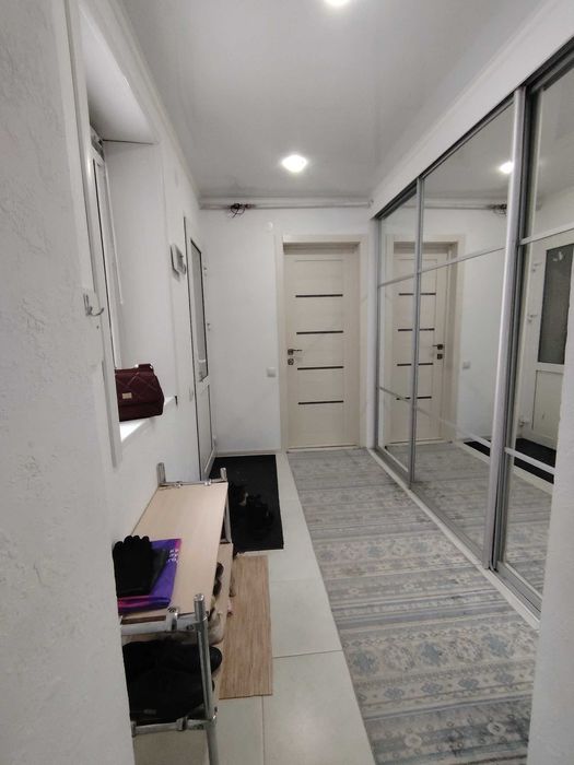 продаются 2 дома на одном участке