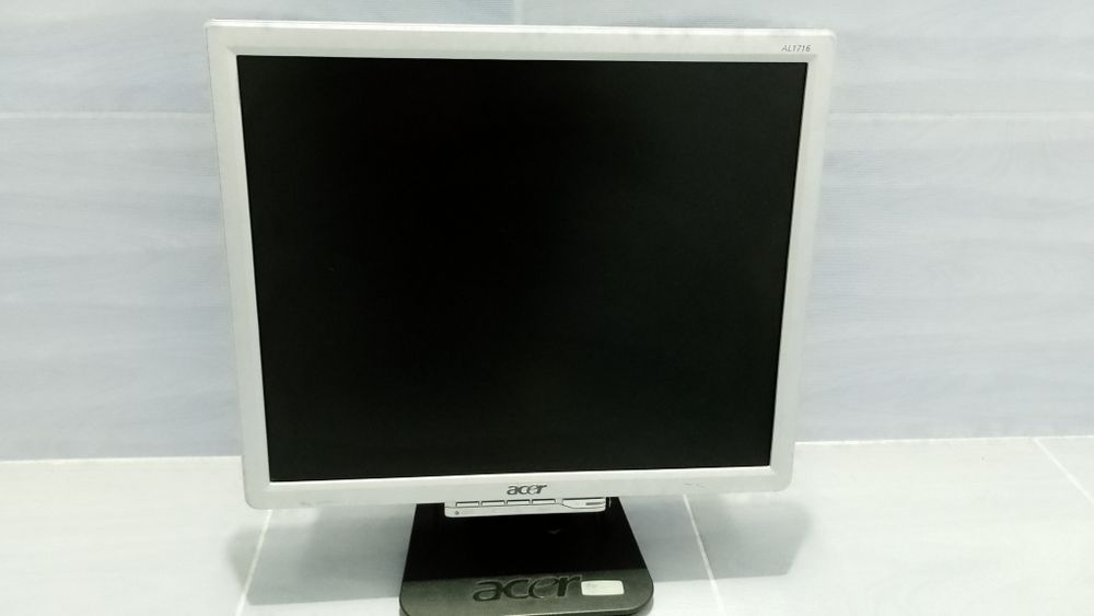 Vând calculator acer in stare perfectă de funcționare