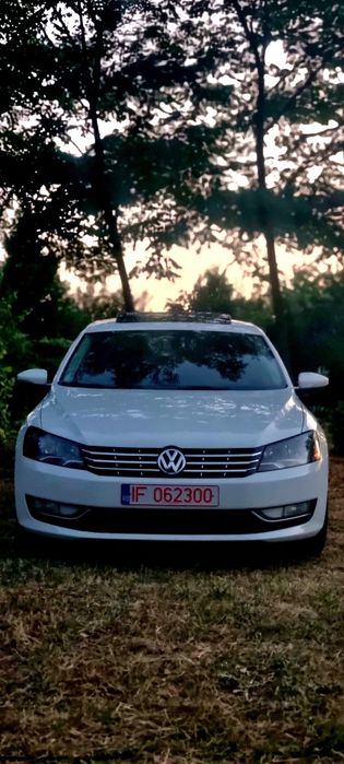 VOLKSWAGEN Passat 2012