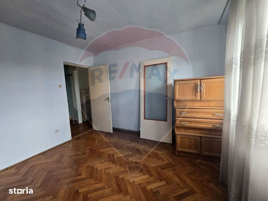 Apartament 3 camere, decomandat, Alba Iulia, (Cetate) 84.000 euro