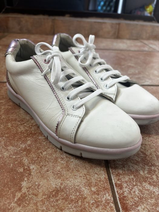 Обувки естествена кожа