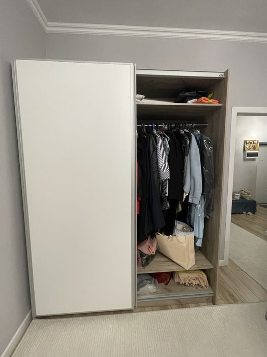 Продаю шкаф почти новый