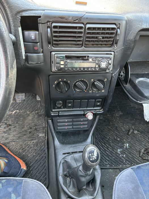 Сеат ибиза 1.4 бензин на части.