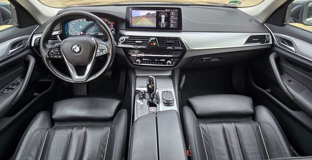 Bmw 530e * Plug-In Hybrid * 2.0 benzina + electric * 292 Cp