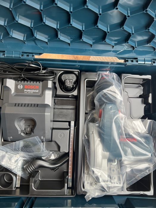 Fierastrau circular pe acumulator Bosch GKS 12-26 complet-Nou