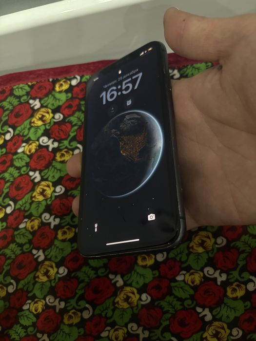 Iphone 11 64 GB Емкость 83%