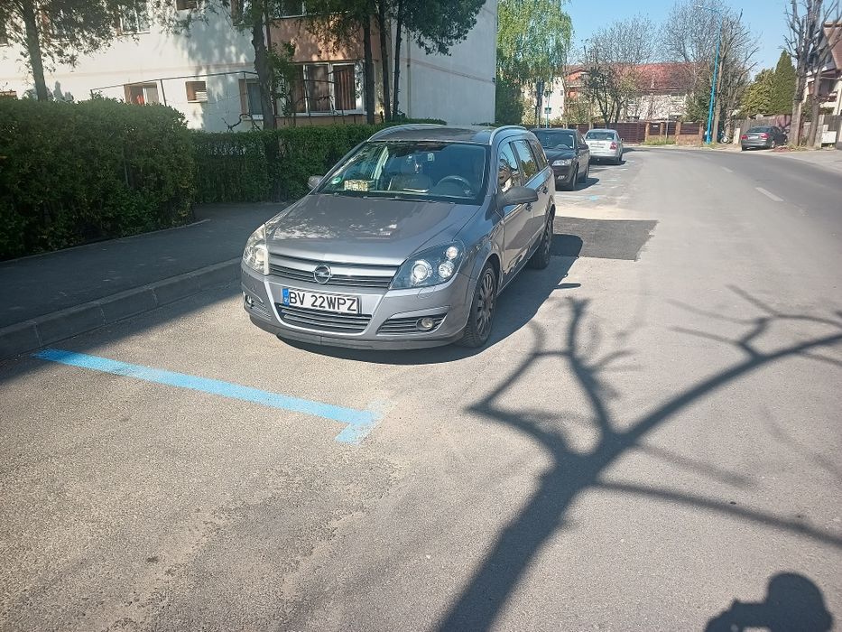 Opel Astra H Caravan 1.6 Twinport – Dotări Premium, Navigație, Pilot Automat – Stare Îngrijită